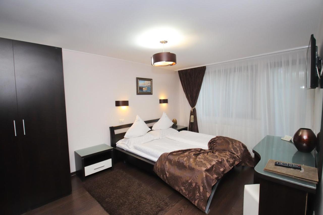 Hotel Complex Cochet Buşteni Zewnętrze zdjęcie