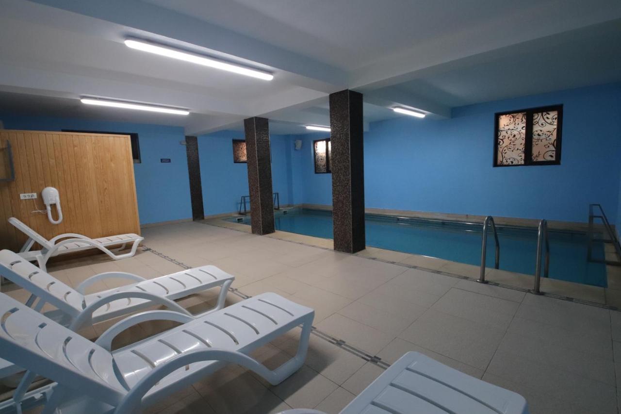 Hotel Complex Cochet Buşteni Zewnętrze zdjęcie