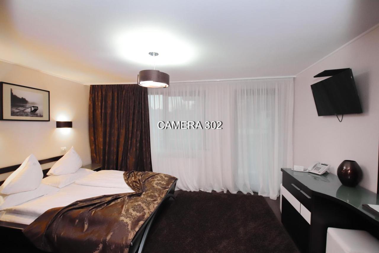 Hotel Complex Cochet Buşteni Zewnętrze zdjęcie