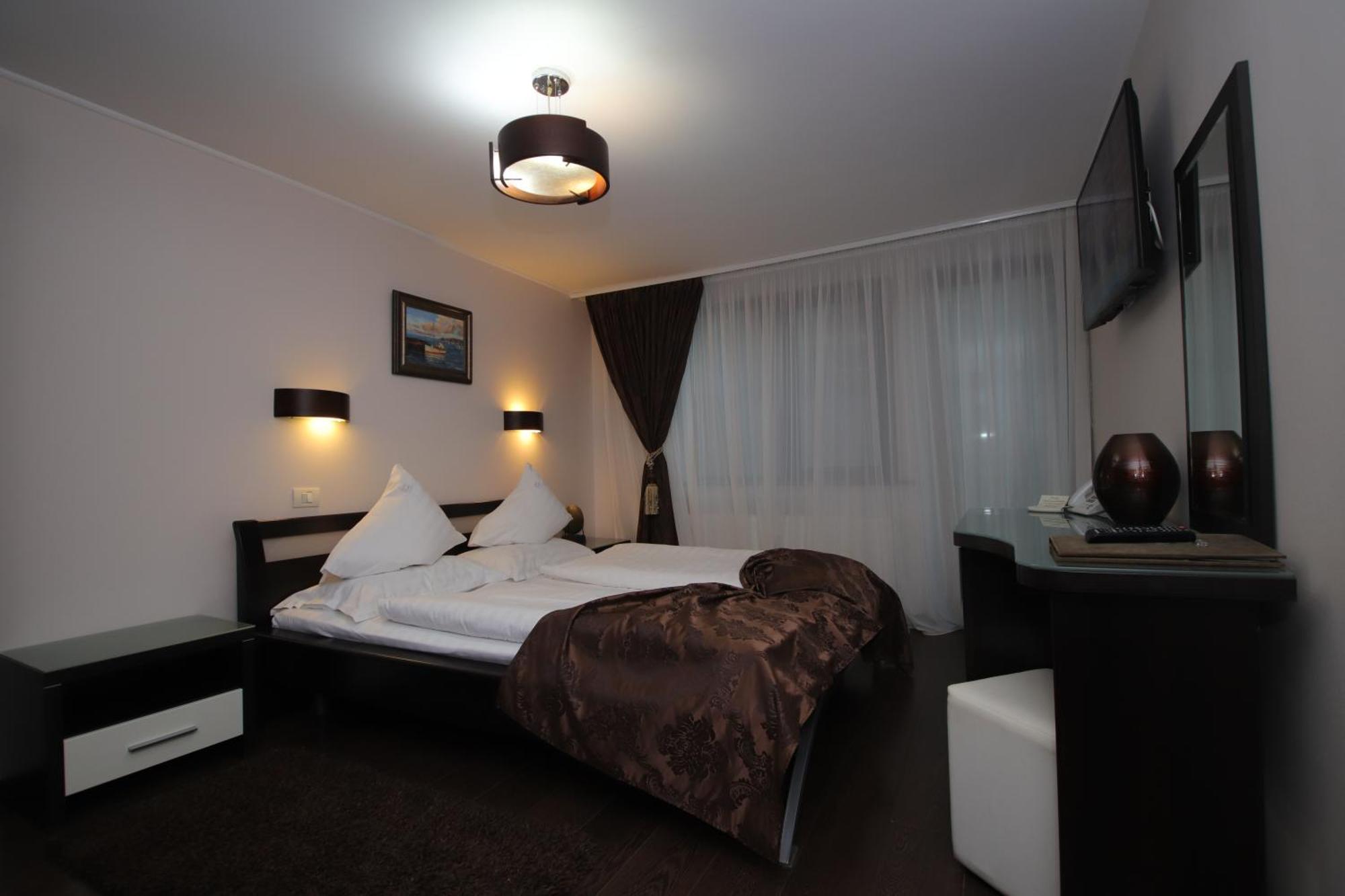 Hotel Complex Cochet Buşteni Zewnętrze zdjęcie