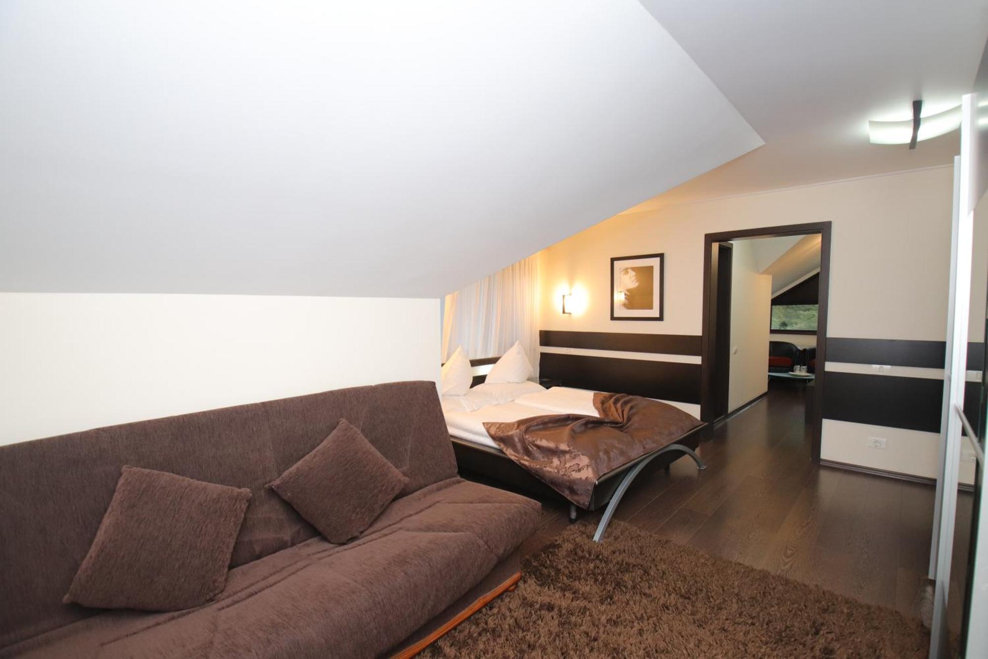 Hotel Complex Cochet Buşteni Zewnętrze zdjęcie