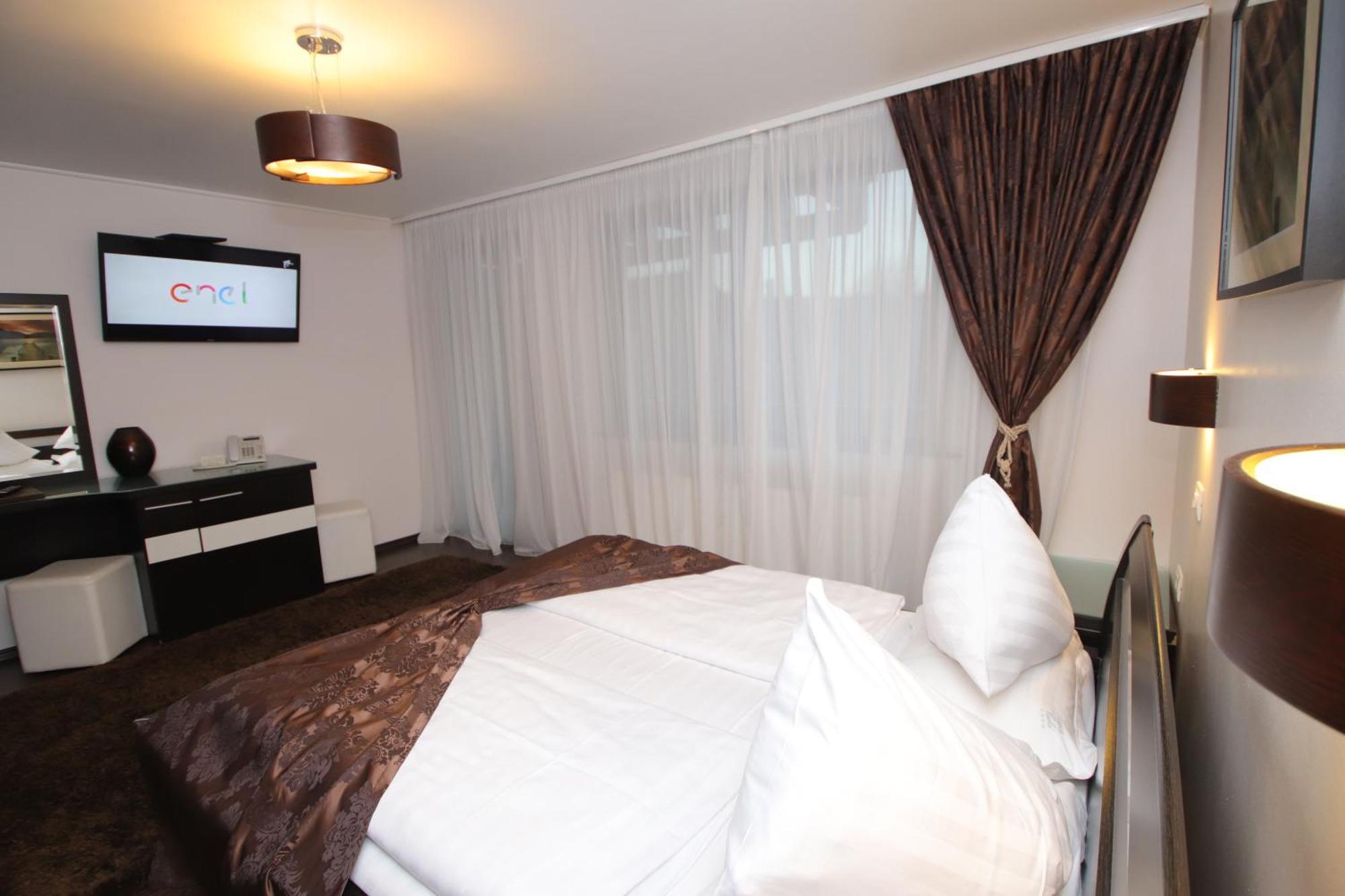 Hotel Complex Cochet Buşteni Zewnętrze zdjęcie